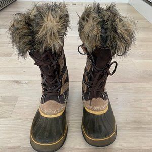 Joan of Artic Sorel Winter Boots, Size 8